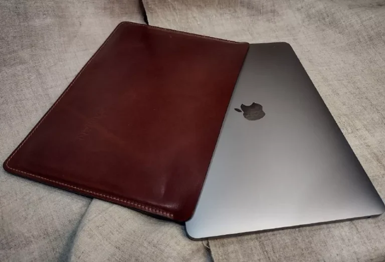 Какой чехол для MacBook выбрать?